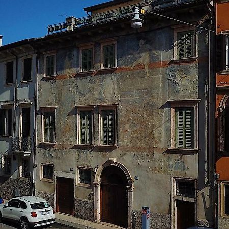 Palazzo Cavalli Pasquini Verona Buitenkant foto